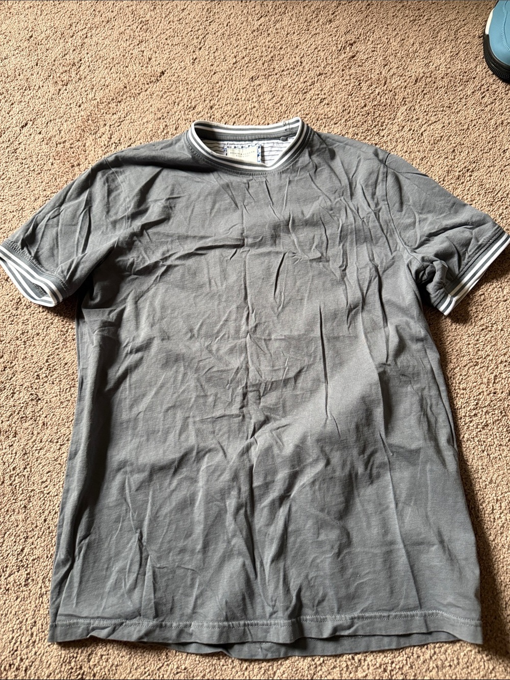 Denim & Flower Grey Short Sleeve Crewneck Tee with White Trim